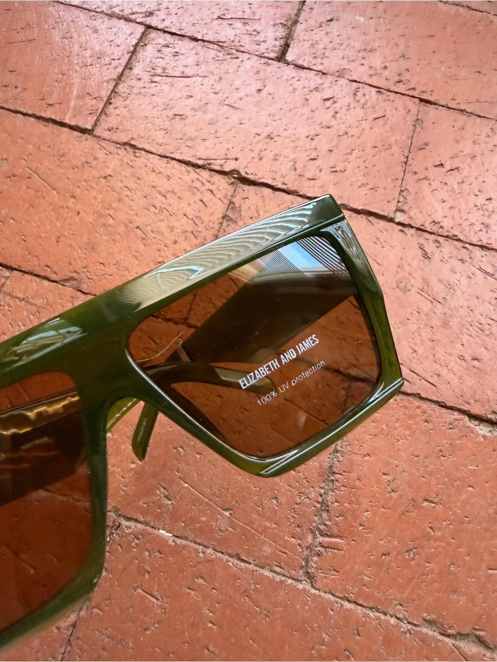 NWT Elizabeth and James Olive Green Sunglasses